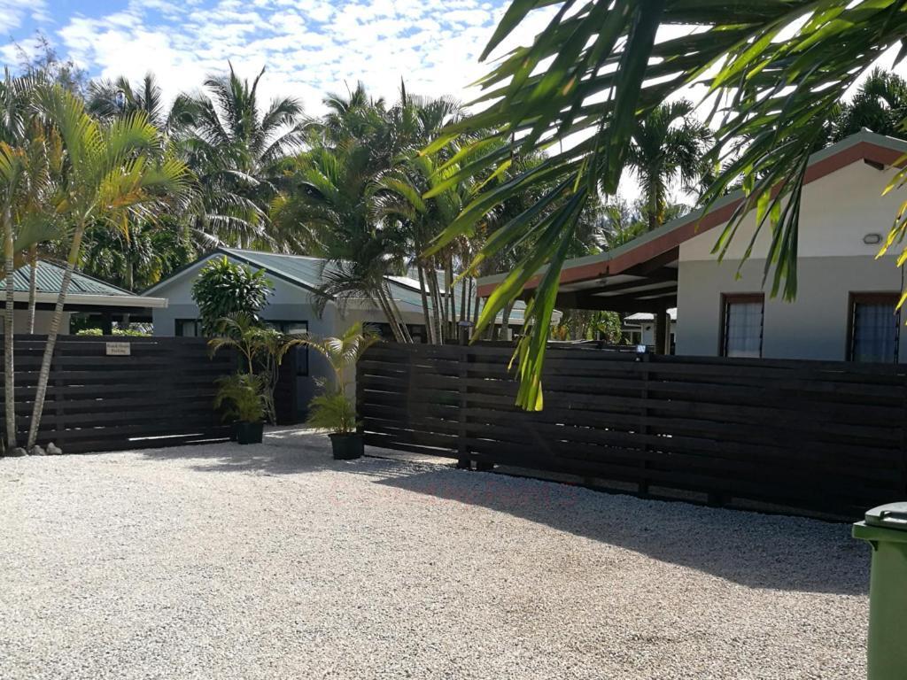 Отель Sunset Palms Раратонга Экстерьер фото